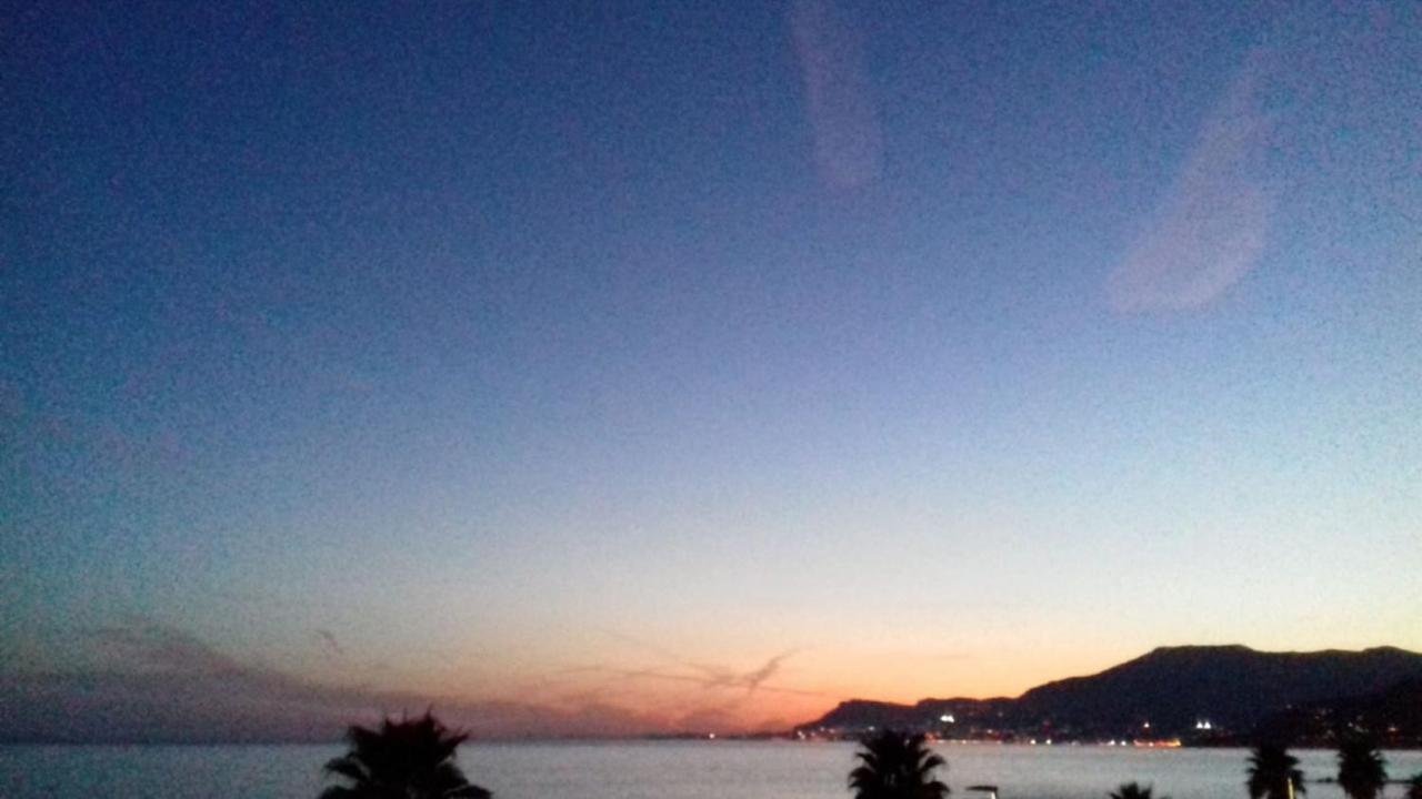 (A)Mare Apartment Ventimiglia Exterior foto